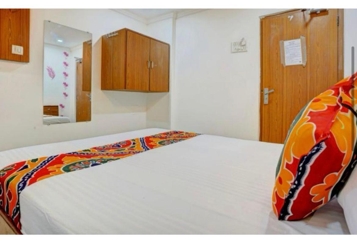 Hotel Super Мумбаї Екстер'єр фото